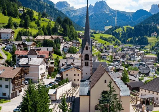 Dolomiti da Sogno: Settimana di Relax e Avventura in Montagna