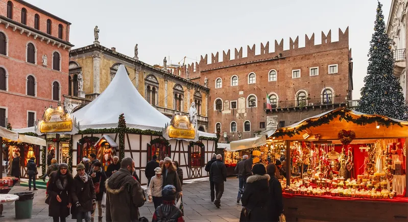 Atmosfere natalizie: Verona e il Villaggio di Natale a Bussolengo