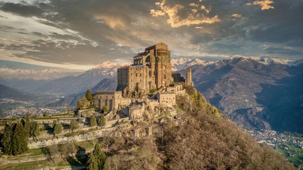 La magia della sacra di San Michele e il Borgo di Avigliana Agenzia Viaggi Varese Viaggi di gruppo Morandi Tour